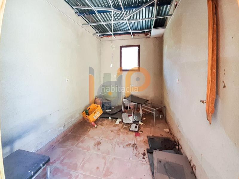 Foto b450b20f-7a49-4402-bdf4-c14be5b380e3. Local comercial local com. en venta en olula del rio, 1 despacho. en Olula del Río