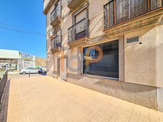 Local Comercial  Uruguay. Local com. en venta en ctra n340, 2 despachos.