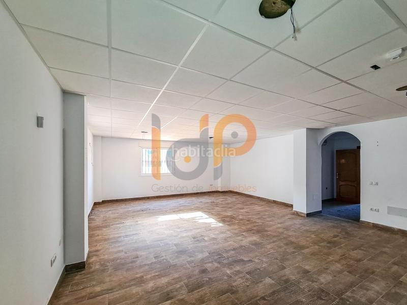 Foto dbe281cc-390a-45d4-bf43-e01e5527cbea. Business premise in Huércal - Overa