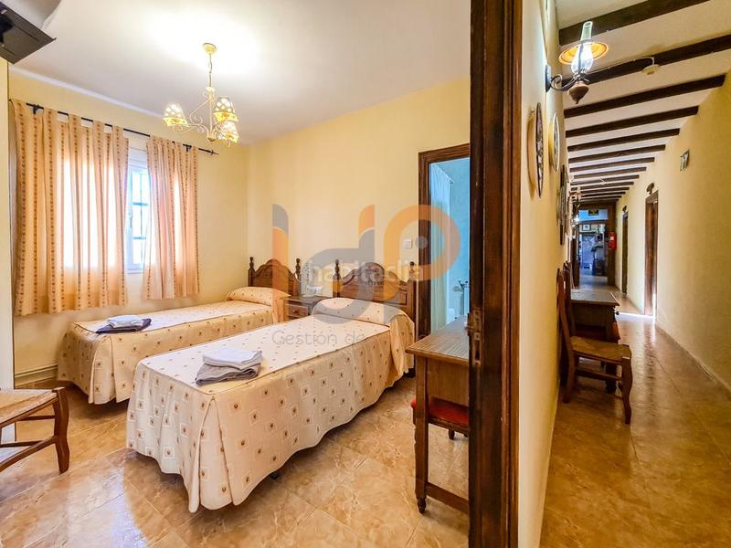 Foto 08644ee5-104d-4830-8d31-07984b8eec88. Edifici a Chirivel
