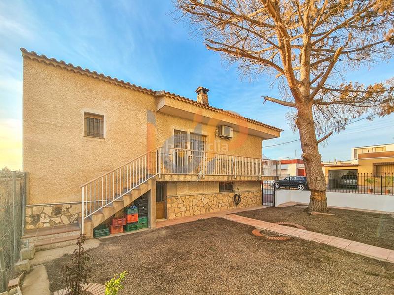 Foto aaa9203d-0718-434c-9f2d-f8a699b219e7. Casa  en venta , 4 dormitorios. en Pulpí