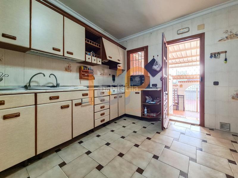 Foto e3a7fc1f-7169-482a-b704-26ca12cce6ff. Casa  en venta , 4 dormitorios. en Pulpí
