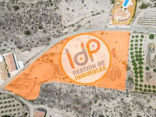 Propriété  Calle la loma. Parc.urbana en venta en urcal.