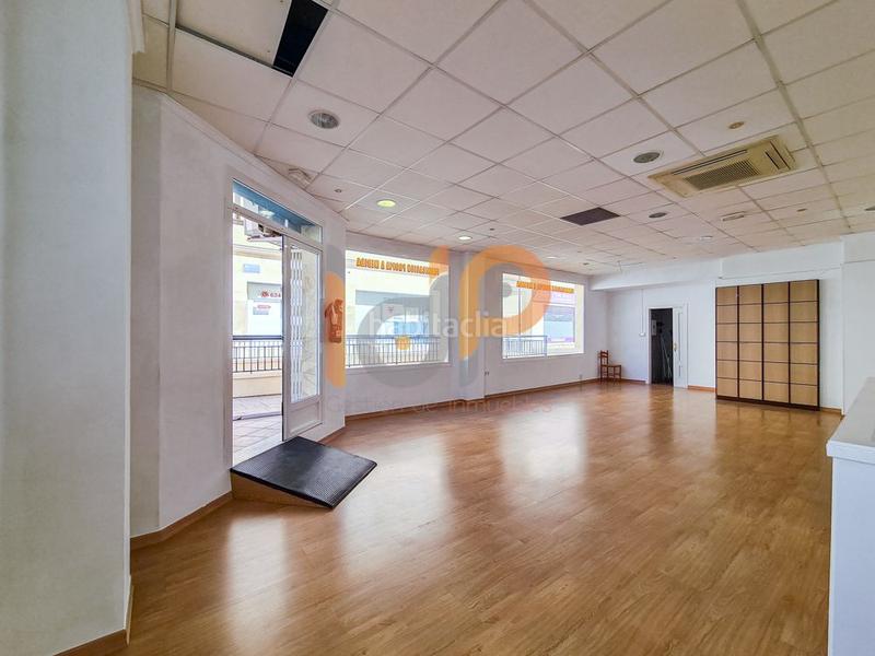 Foto 1a6a54a9-f6d6-4771-ad8b-455087c8c1a6. Rent business premise in Huércal - Overa