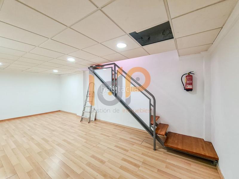 Foto f980a66a-320e-4e6e-a688-e859563d55b1. Rent business premise in Huércal - Overa