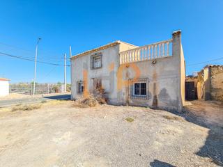 Maison  Calle santa maria de nieva. Casa en venta en santa maría de nieva, 3 dormitorios.