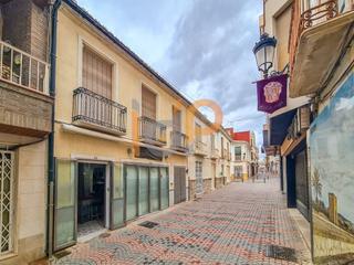 Affitto Locale commerciale  Calle sepulcro. Local com. en alquiler en centro, 2 despachos.