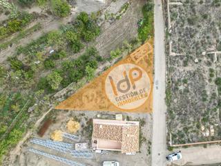 Terrain résidentiel  Calle bermeso (las piedras). Parc.urbana en venta en el puertecico.