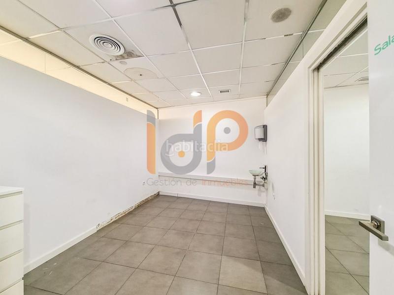 Foto 4e09e6a3-e2a9-4369-9598-06ec3e18689e. Local comercial local com. en venta en centro, 11 despachos. en Huércal - Overa
