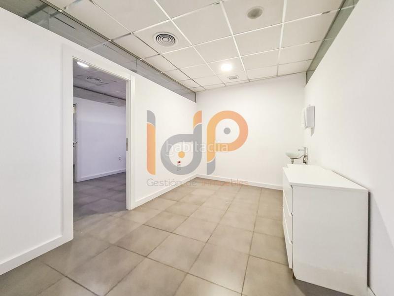 Foto 9699e8c9-e8d1-4275-8d0d-52396a3debf6. Local comercial local com. en venta en centro, 11 despachos. en Huércal - Overa