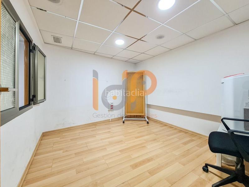 Foto a9746f45-ec1c-4455-bd10-8bfd3a56de88. Local comercial local com. en venta en centro, 11 despachos. en Huércal - Overa