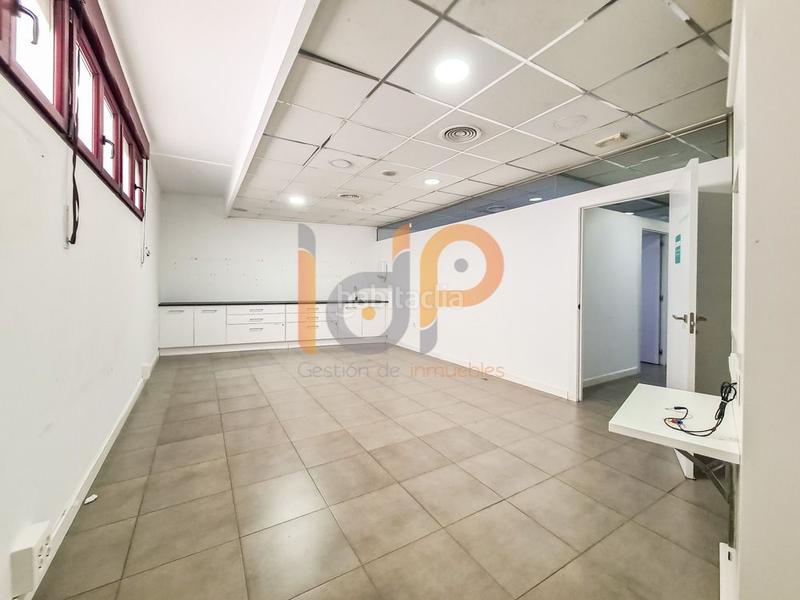 Foto aefb11f0-6496-4754-bd71-0b0709f911a1. Local comercial local com. en venta en centro, 11 despachos. en Huércal - Overa