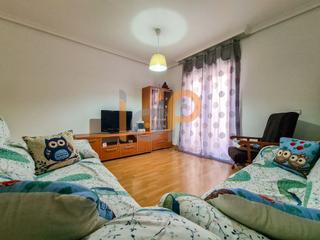 Apartament  Calle balcones. Apartamento en venta en centro, 2 dormitorios.
