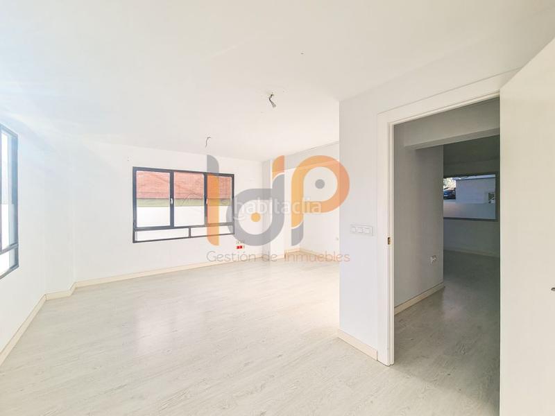 Foto a83473ff-2f78-4ac2-add1-422734730963. Rent business premise in Huércal - Overa