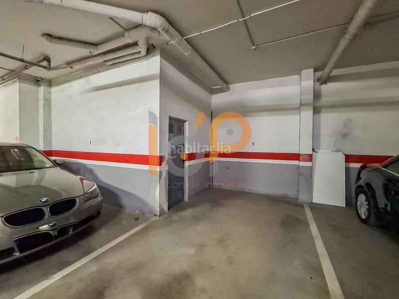 Foto ab9b3d0a-9ff8-49da-a529-70042021fe75. Parking voiture dans Huércal - Overa