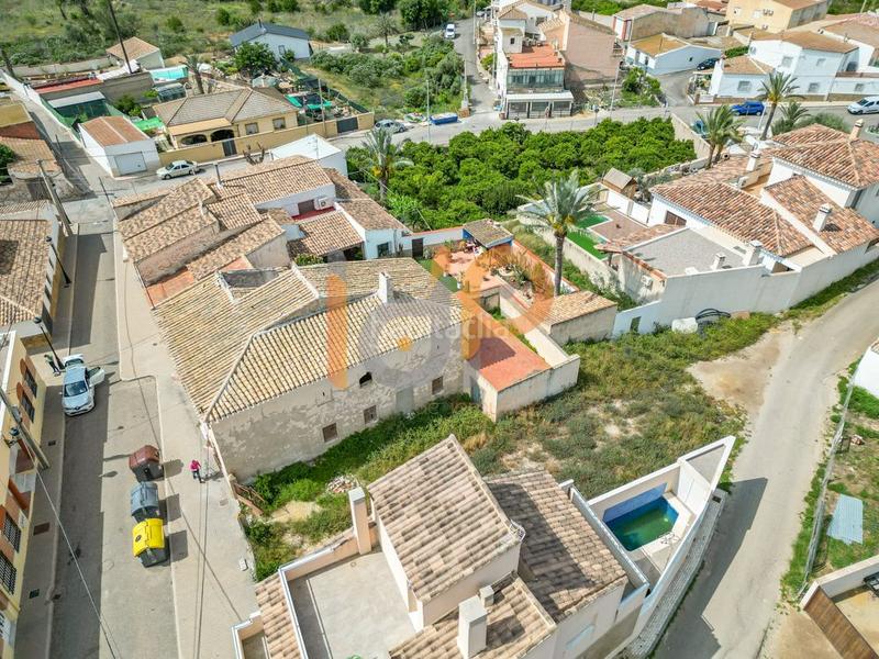 Foto 8df1dae0-82c2-44be-8b98-27448f114f34. Casa  en venta en overa los menas, 5 dormitorios. en Huércal - Overa