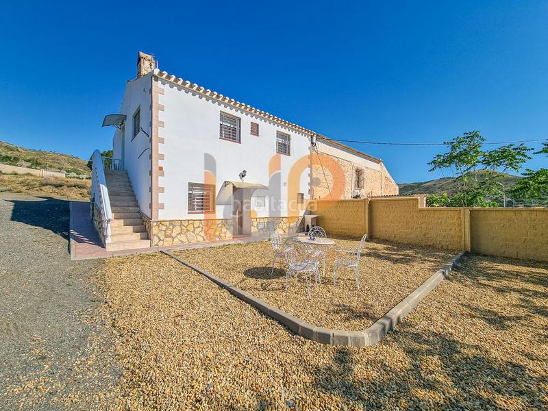 Foto 2c850b6d-bc6a-48e8-8994-e4dbe107bc82. Apartament amb aparcament a Taberno