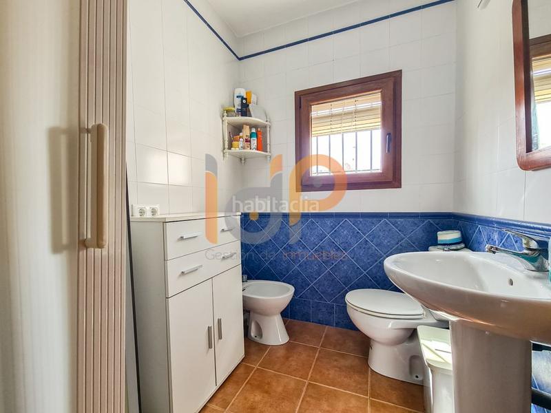 Foto 5cff6e0c-fe5c-40fd-8e51-69d3f9132294. Maison avec parking dans Las Marinas - Pueblo Laguna Vera