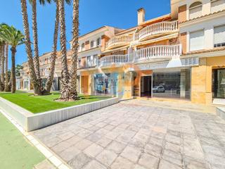 Affitto Locale commerciale  Calle doctor jimenez diaz. Local com. en alquiler en noria del pino.