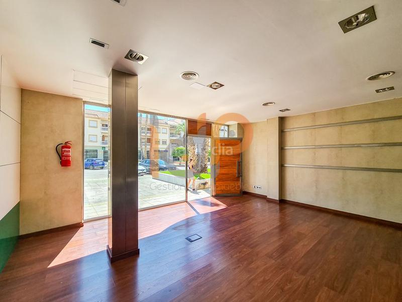 Foto 11995d3c-b19a-448b-976d-a1c980ec5923. Rent business premise in Huércal - Overa