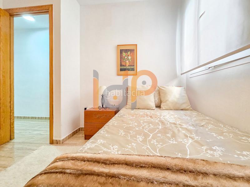 Foto d64b1d65-b60e-44d5-ba63-4ff766a3b9f3. Pis a puerto de Garrucha Garrucha