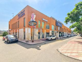 Location Local commercial  Calle carretera nacional 340. Local com. en alquiler en ctra n340.