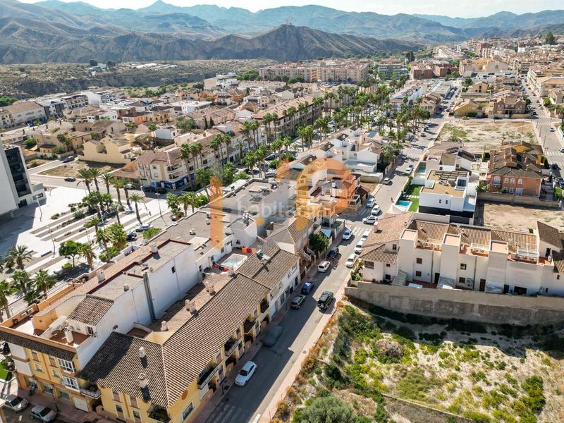 Foto 3cda39c8-74b2-4216-86a5-5d0c2fb4dc23. Duplex con riscaldamento parcheggio in Huércal - Overa