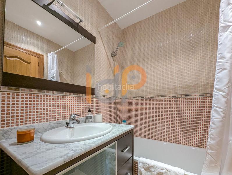 Foto f762d1e8-753f-42d8-a29e-56dfa9a579d5. Lloguer apartament amb aparcament a puerto de Garrucha Garrucha