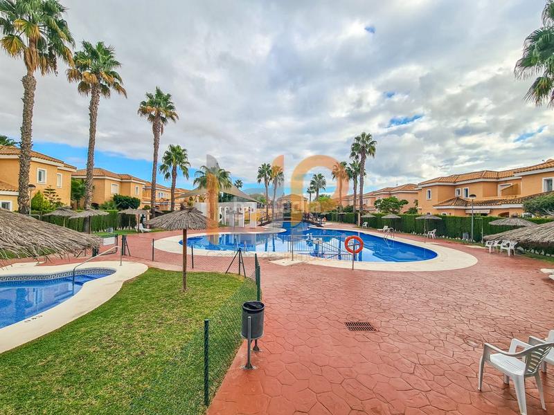 Foto 04893d2d-b710-410e-bd06-22d7853f9505. Miete appartement mit pool in Las Marinas - Pueblo Laguna Vera