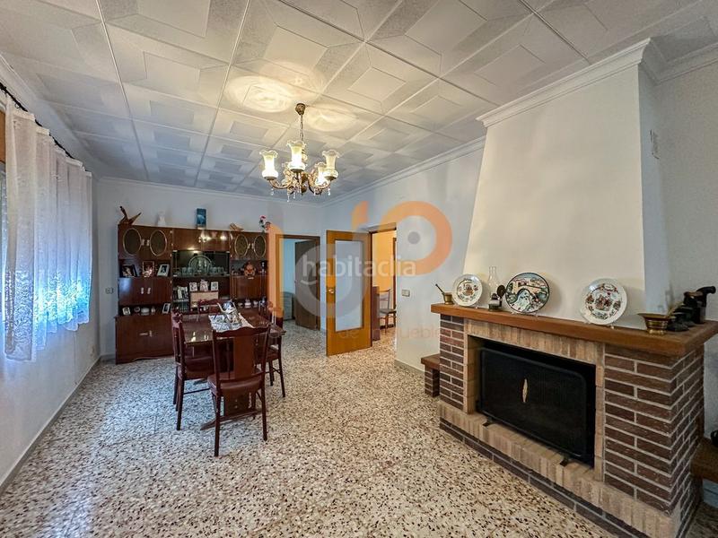 Foto 03a0106b-3585-4505-9a40-2b93b3372ce8. Haus mit heizung parking in Huércal - Overa