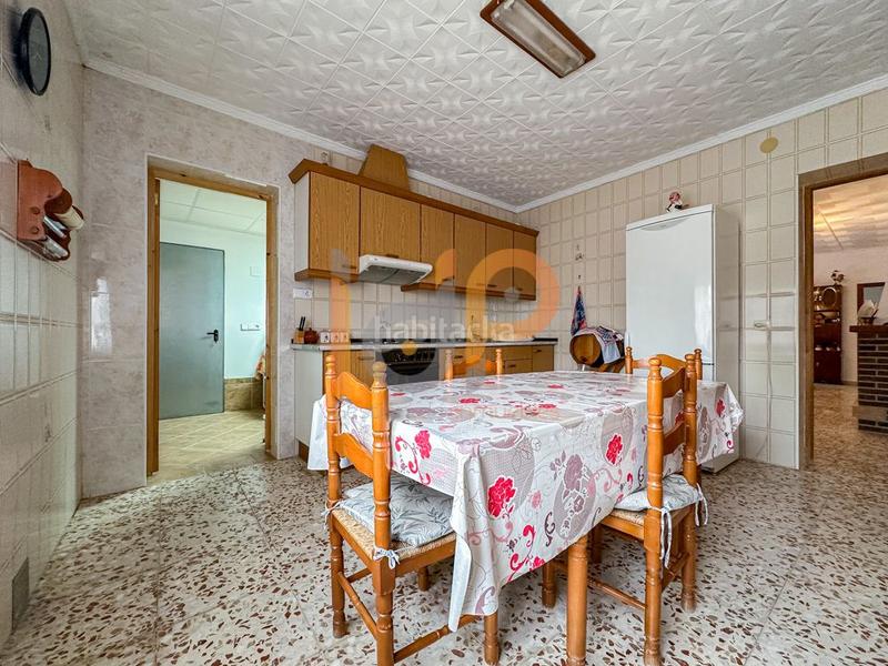 Foto 21e115d3-f974-41fb-9681-54363939cbfc. Haus mit heizung parking in Huércal - Overa