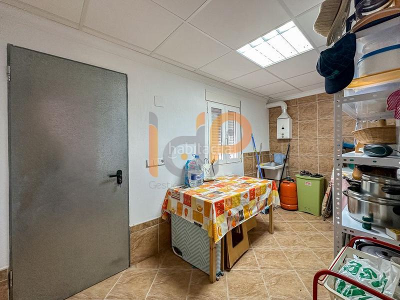 Foto 4ad46e03-6d3e-40d8-8085-302943038470. Haus mit heizung parking in Huércal - Overa