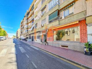 Business premise in CALLE HERNAN CORTES
