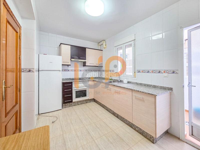 Foto e3c427ef-817c-48c5-8485-ceb44bfdaf2e. Duplex avec parking dans Vera ciudad Vera