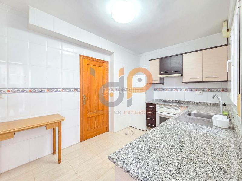 Foto e7feee81-8278-46fe-86c9-e7dd45afaf32. Duplex avec parking dans Vera ciudad Vera