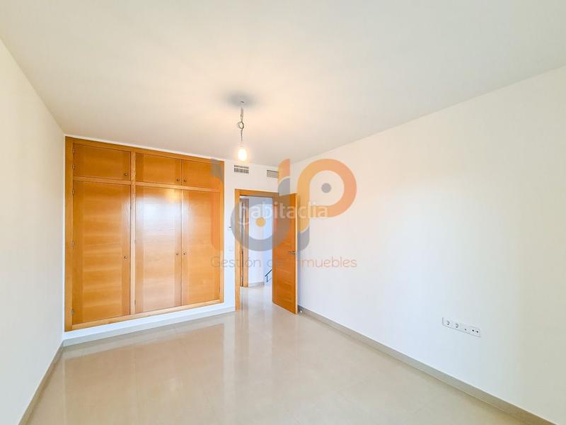 Foto 1ffa99d4-8142-4382-a99f-2b2abd68046a. Duplex with heating parking in Huércal - Overa