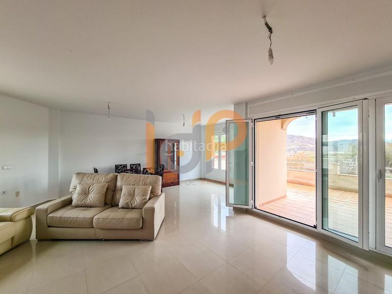 Foto 6eb01bfb-8342-4082-a6d4-438344cf1efc. Duplex with heating parking in Huércal - Overa