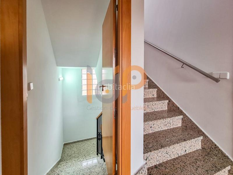 Foto e7dce36c-39f1-454e-964a-ab09c79fb514. Duplex with heating parking in Huércal - Overa