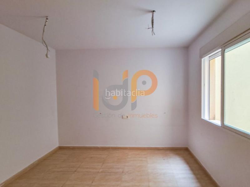 Foto 41fb9dcd-aed5-4214-9992-b157646954b2. Pis a Zurgena