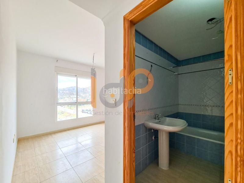 Foto 59d39674-a88b-4c77-9f96-faff282e0ab2. Pis a Zurgena