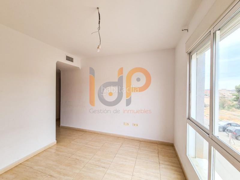 Foto 8aa36e9d-ef7d-477b-bb0f-86cbd76a67a7. Pis a Zurgena