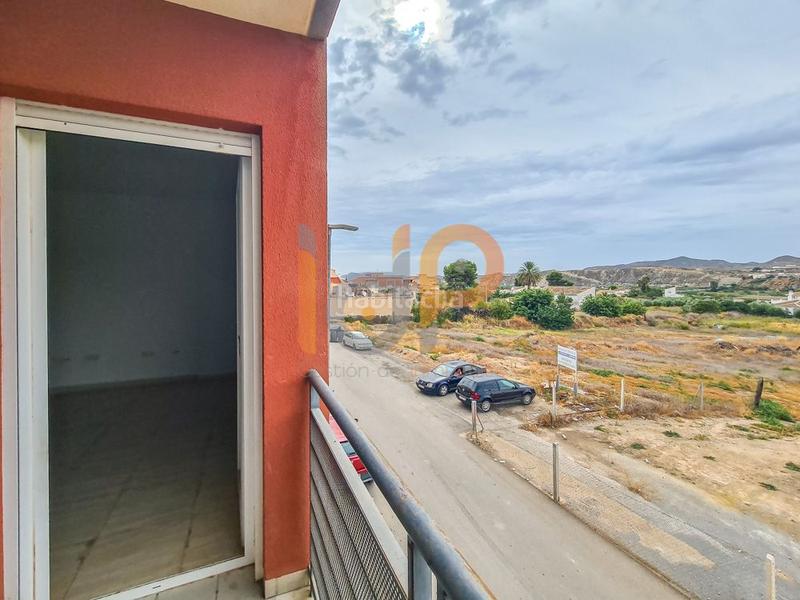 Foto e9cdda99-7a95-466d-a7e4-8bbdfdc24570. Pis a Zurgena