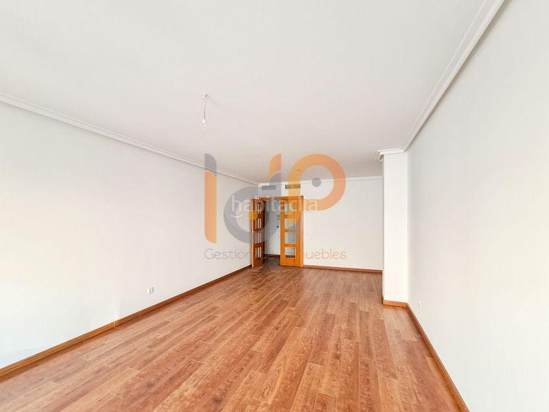 Foto 43b29e51-3c30-4322-bae0-17ce9c90ad21. Pis amb aparcament a Huércal - Overa
