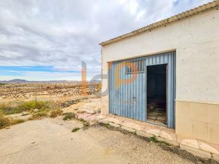 Car parking in Huércal - Overa