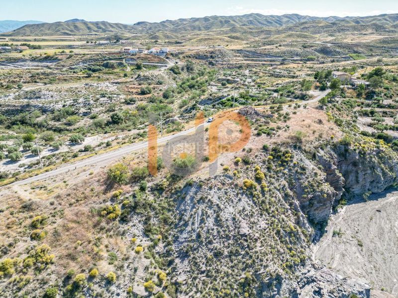 Foto a0bb6c3c-1659-47c7-ae75-bf50c10e5884. Finca rústica en Taberno