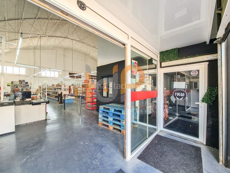 Foto c57cddb7-399b-4de4-98bf-522a20a8640e. Local comercial a Huércal - Overa