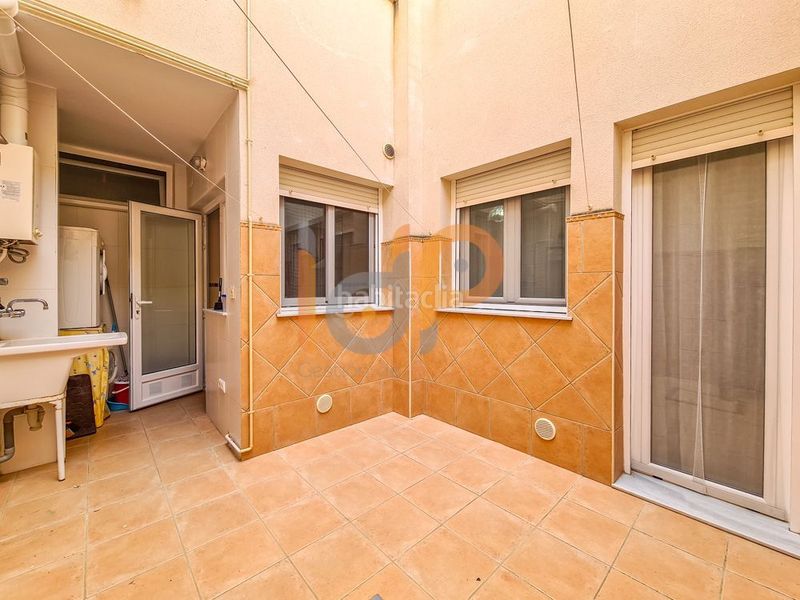 Foto bbf58581-ffce-4809-b9d2-a27841aed567. Edificio in Huércal - Overa