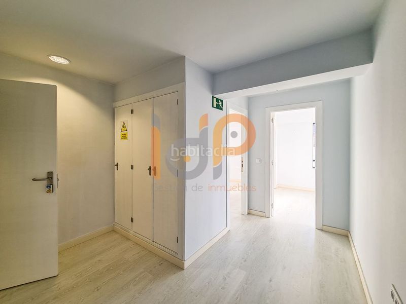 Foto b401e38a-c62b-4c12-bc5c-68c4c2df1d60. Miete geschäftsraum in Huércal - Overa