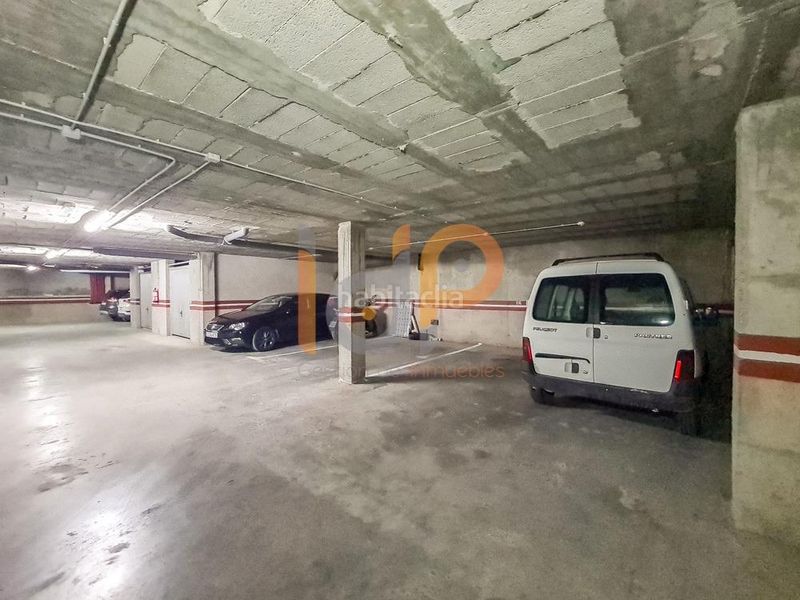 Foto d7deedda-9950-4215-b97d-3380bd87dd87. Aparcament cotxe a Huércal - Overa