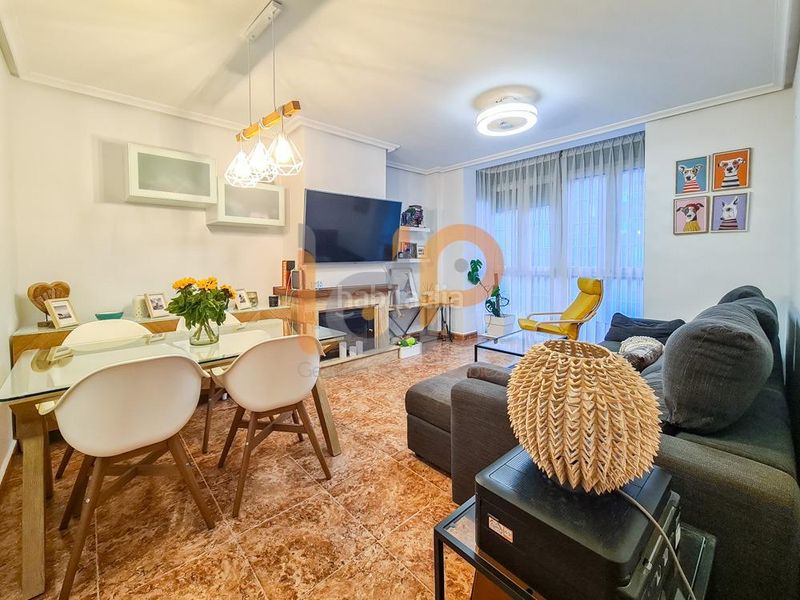 Foto c2331293-1c54-48c9-8b5f-66a47293094e. Pis amb aparcament a Huércal - Overa